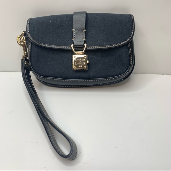 Dooney & Bourke Handbags - Dooney & Bourke Black Signature Anniversary Wristlet